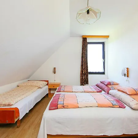 Sunlight By Interhome بيت للعطل